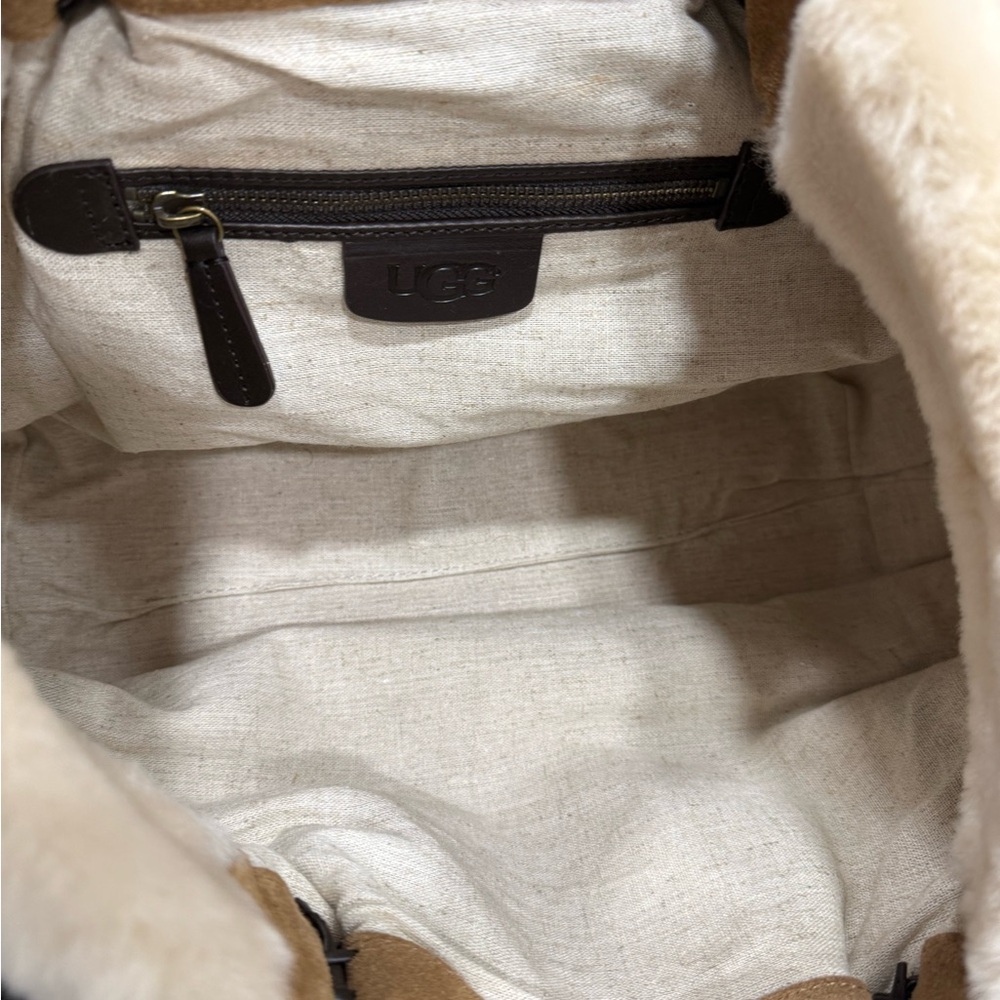 UGG Tan and Cream Tote Bag - Picture 8 of 9
